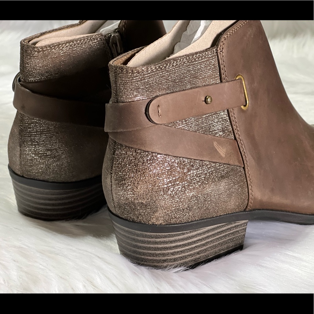New Clarks Women's, Addiy Kara Ankle Boot - Picture 3 of 15